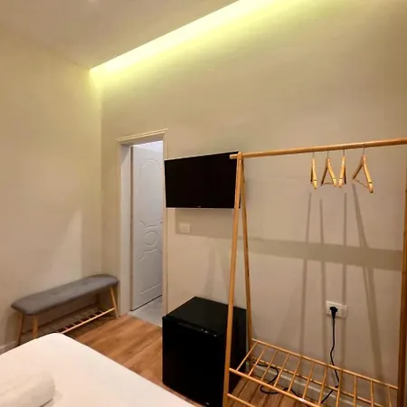 10 - Central, Access